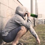 Nałóg alkoholowy i wsparcie rodziny – skuteczne kurowanie